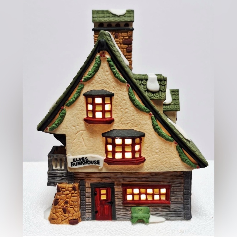 Department 56 Heritage Village Collection Elves Bunkhouse Intro 90 retired 96